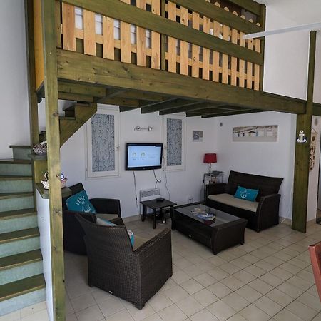 Spacious Nest With Terrace Near The Beach Saint-Hilaire-de-Talmont Exterior foto