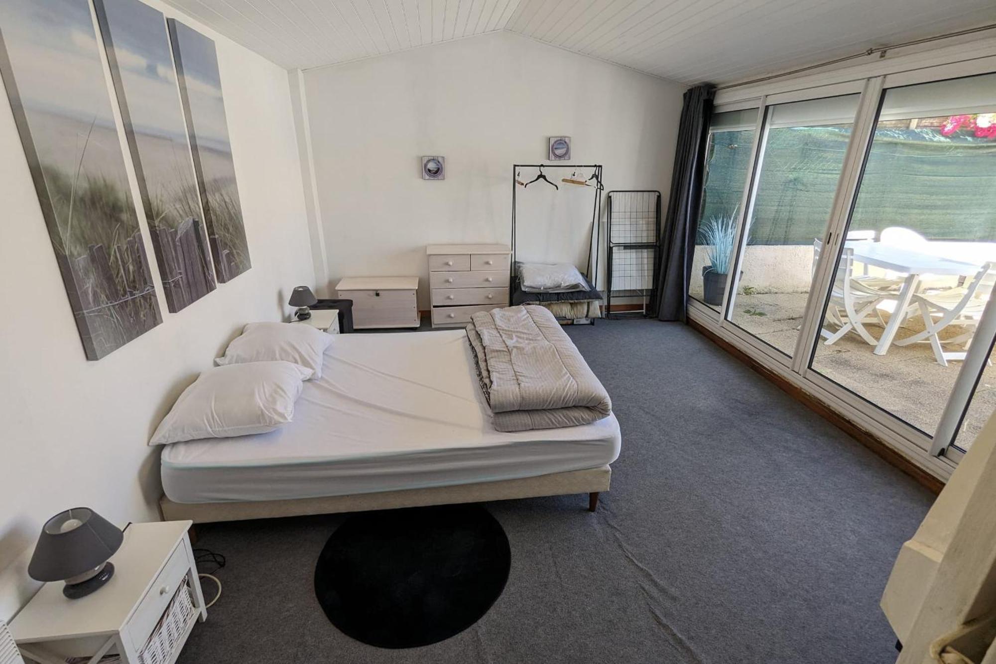 Spacious Nest With Terrace Near The Beach Saint-Hilaire-de-Talmont Exterior foto